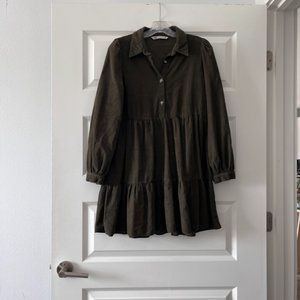 Zara corduroy green dress size medium